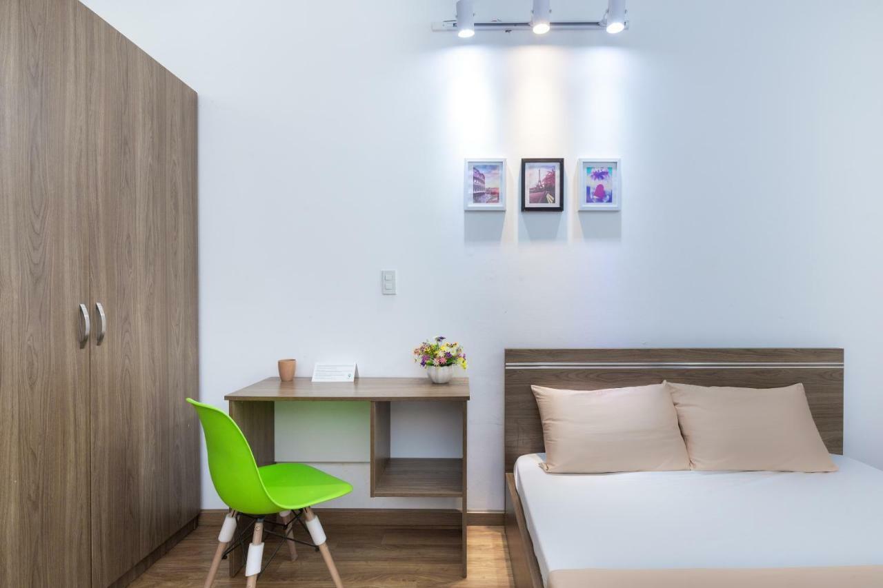 Cozrum Homes Truong Dinh Хошимин Экстерьер фото