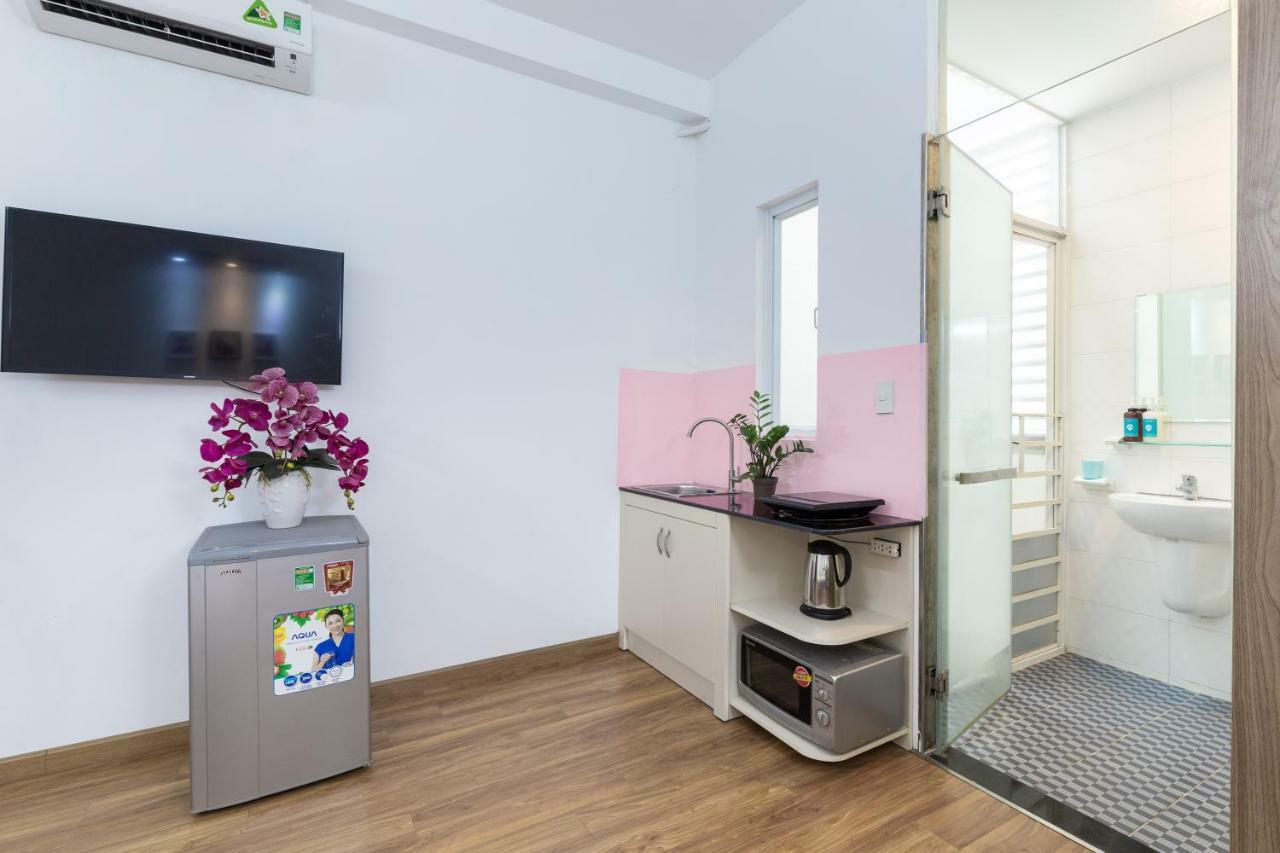 Cozrum Homes Truong Dinh Хошимин Экстерьер фото